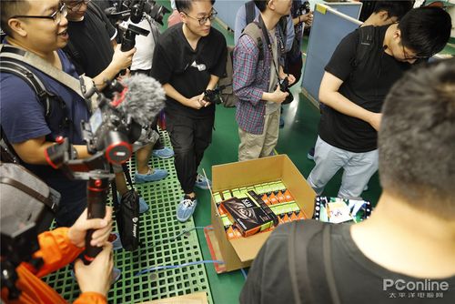 30技嘉工廠行 頂級(jí)大雕就在這里煉成——計(jì)算機(jī)軟硬件的技術(shù)密碼